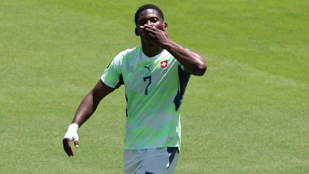 Breel Embolo em ação pela Suíça