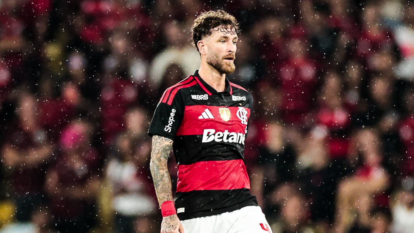 Léo Pereira em ação pelo Flamengo